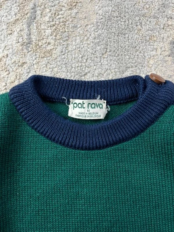 Pull en laine à col rond brodé style Coogi Vintage avec boutons sur les épaules – photo 5